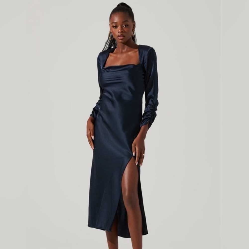 ASTR navy blue